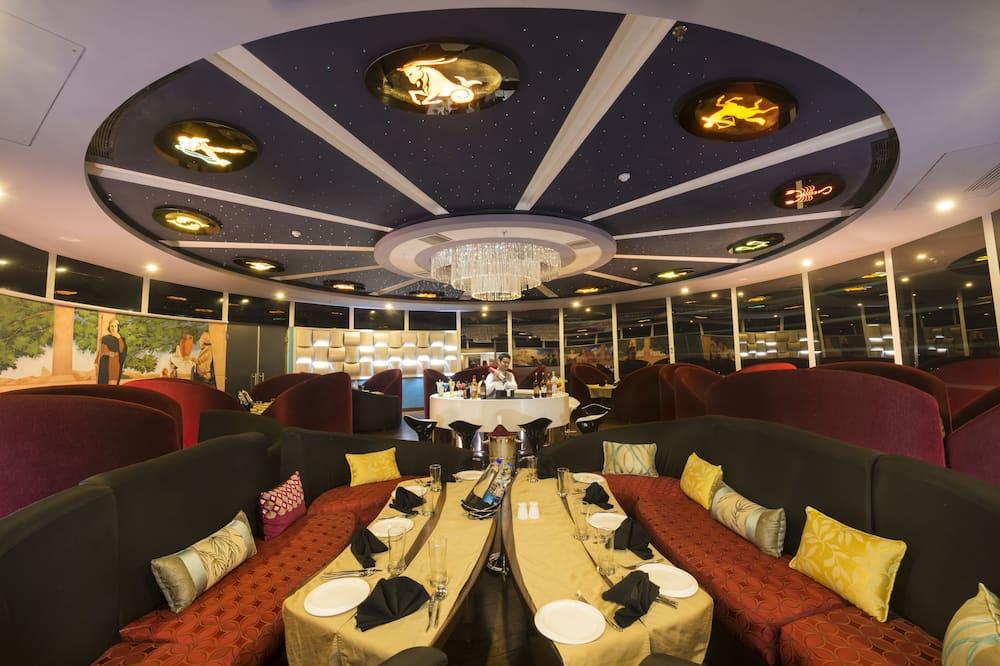 Hotel clearance turquoise chandigarh