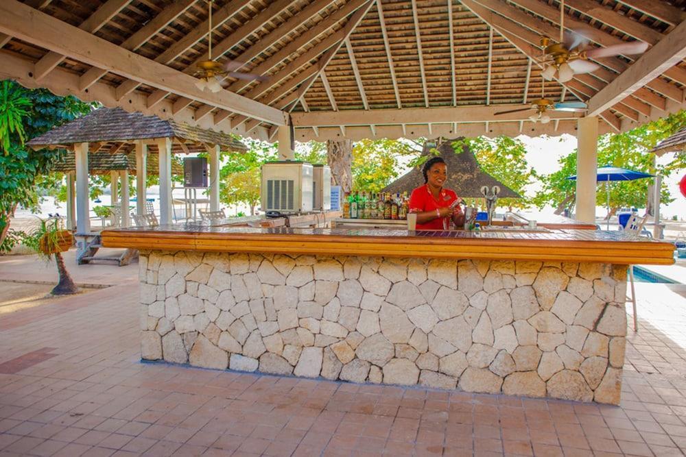 Hedonism II Resort in Negril Jamaica from 25 853 Deals Reviews Photos momondo