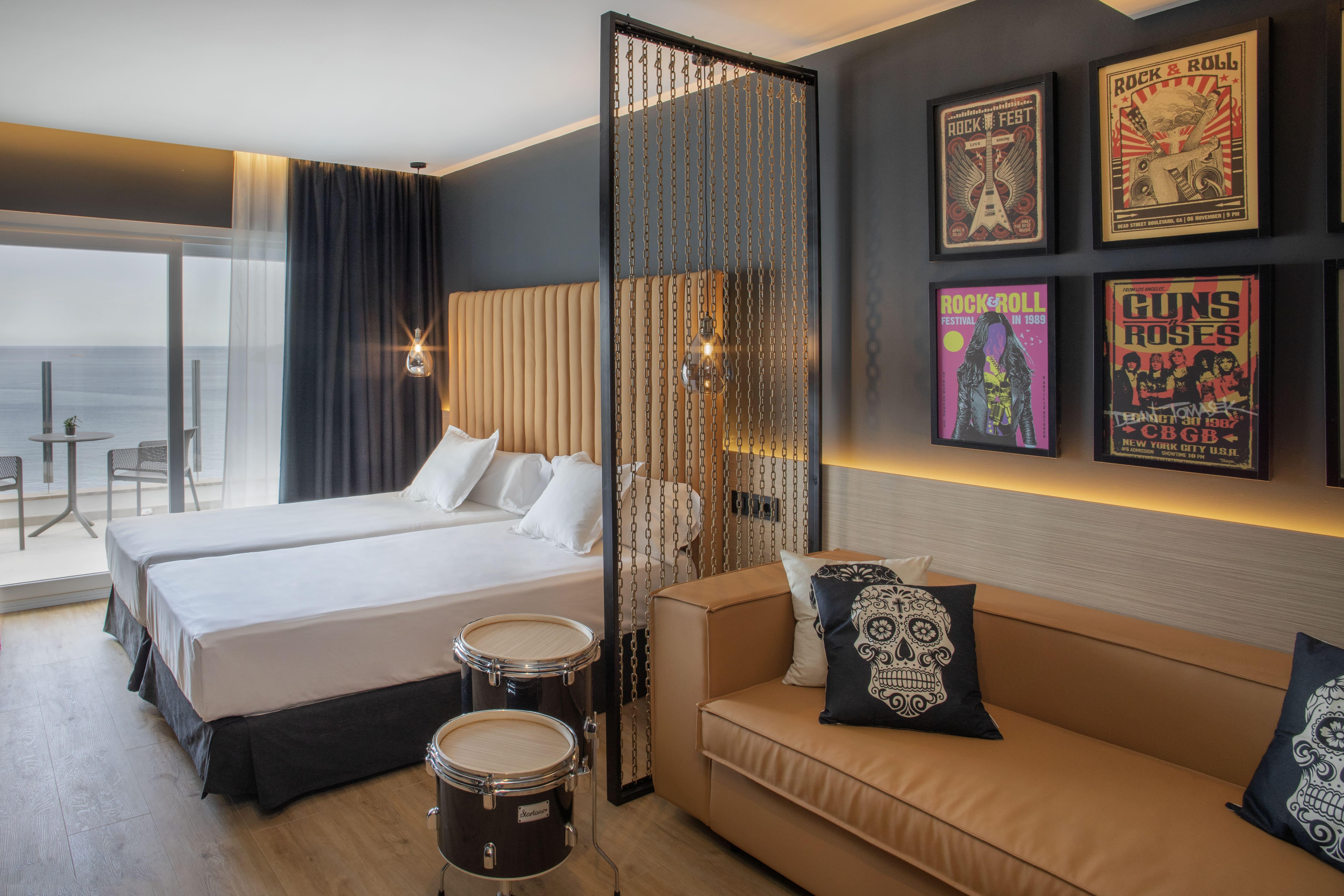 Hotel Florida Magaluf - Adults Only in Magaluf, Spain from ₹ 4,850: Deals, Reviews, Photos | momondo Hotel Florida Magaluf - Adults Only in Magaluf, Spain from ₹ 4,850: Deals, Reviews, Photos | momondo