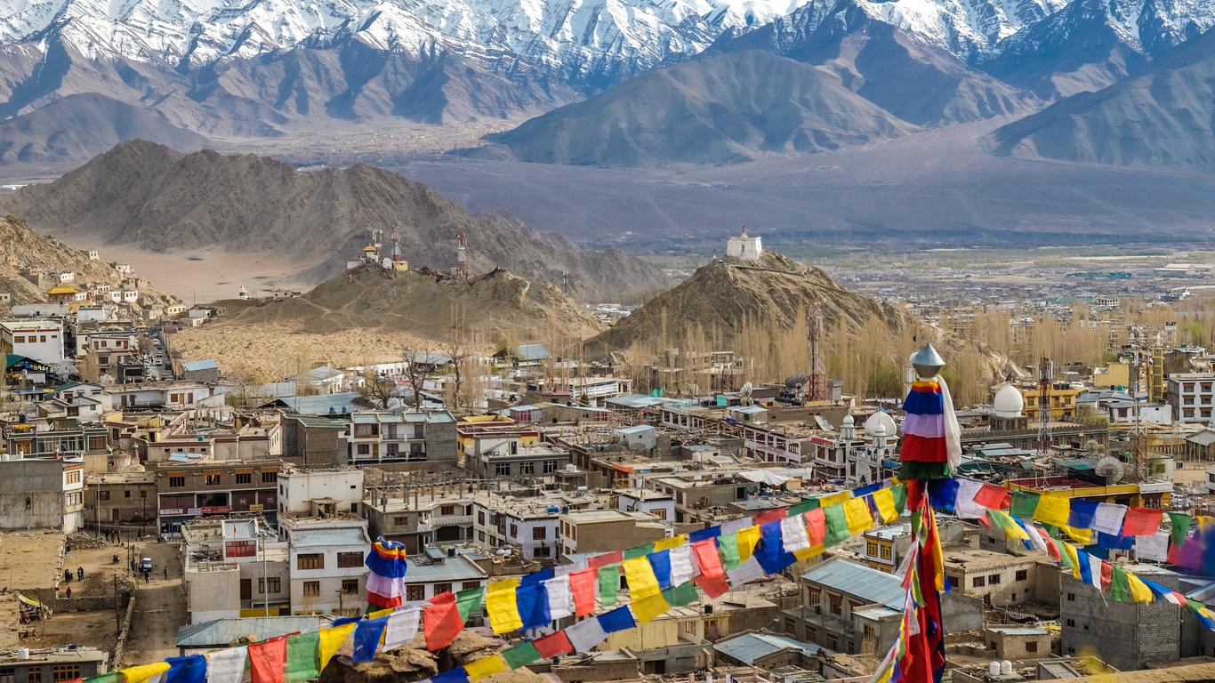 Flights to Leh