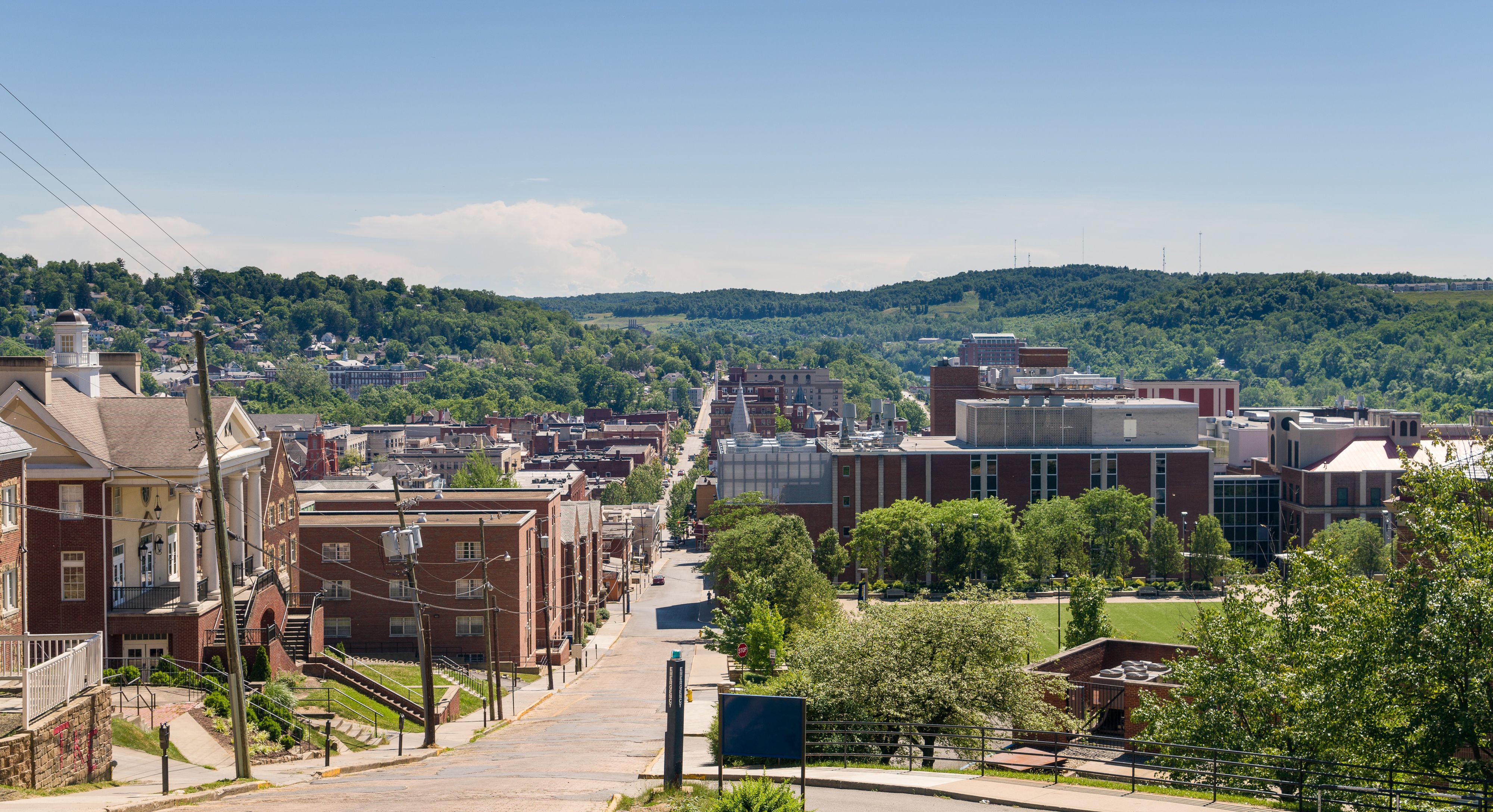 Hotels in from ₹ 3,424 Find Cheap Hotels with momondo