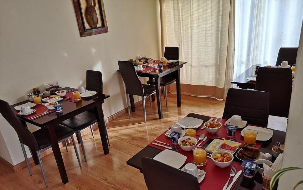 Dining room Photo